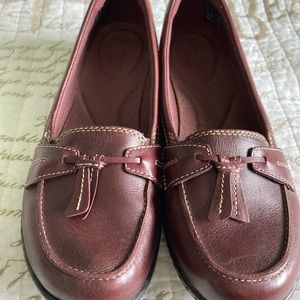 Clarks tassel loafer. Great condition